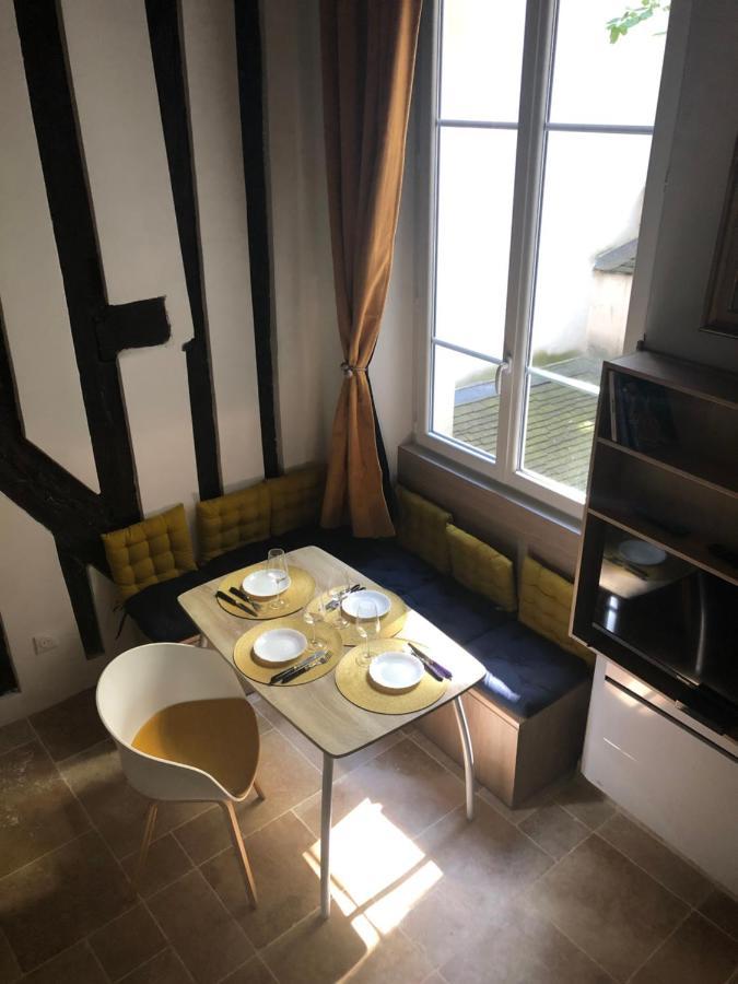 Quartier D'Emily In Paris Apartment Exterior photo